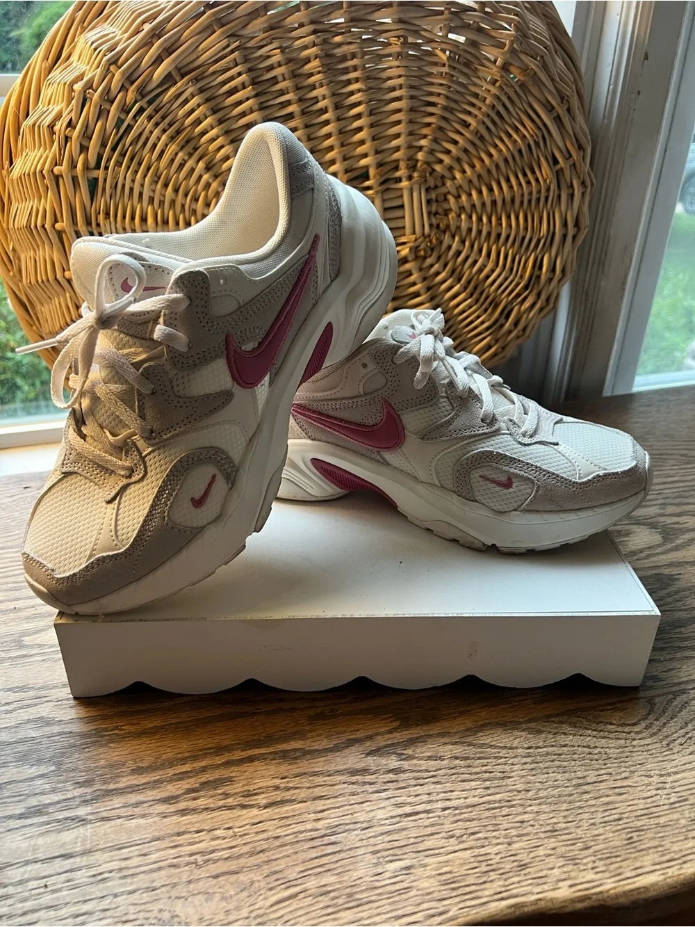 Nike AL8 Women’s  Beige & Pink Athletic Sneakers Size 7 Worn 1 time! Excellent